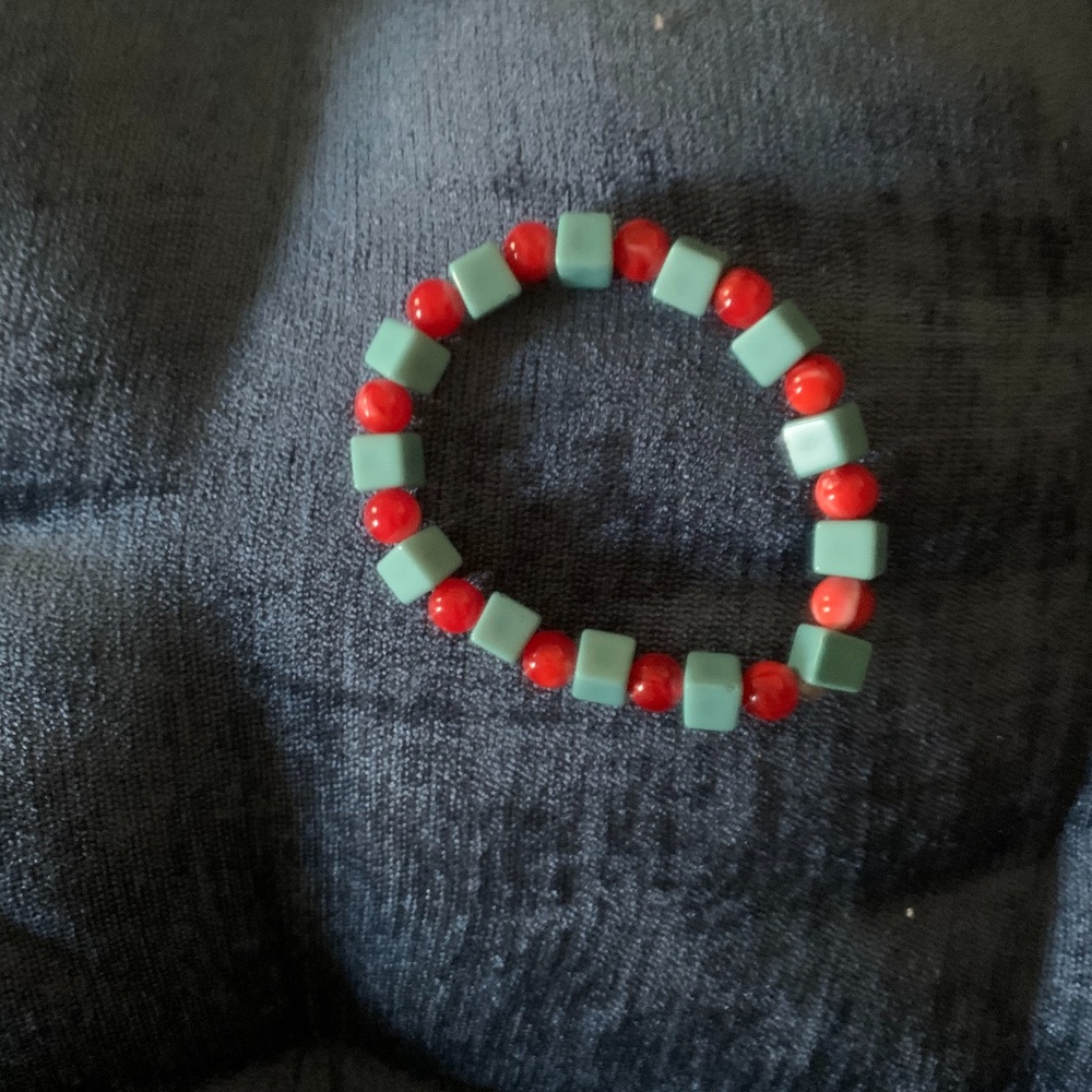 Handmade SOUTHWESTERN turquoise beaded BRACELET